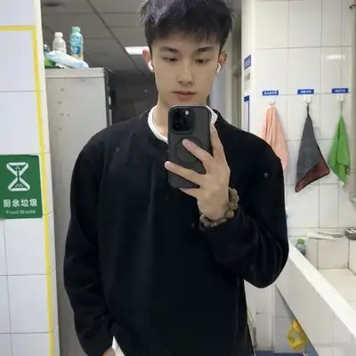 邱昊